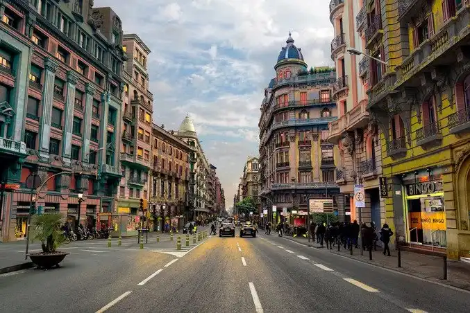 Vista exterior de Pis en venda en Barcelona amb Aire condicionat, Calefacció i Moblat