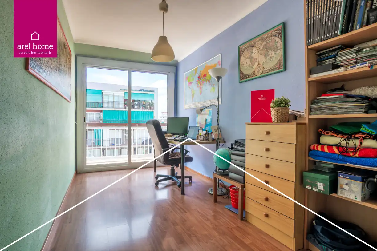 Bedroom of Flat for sale in L'Hospitalet de Llobregat  with Parquet flooring and Balcony