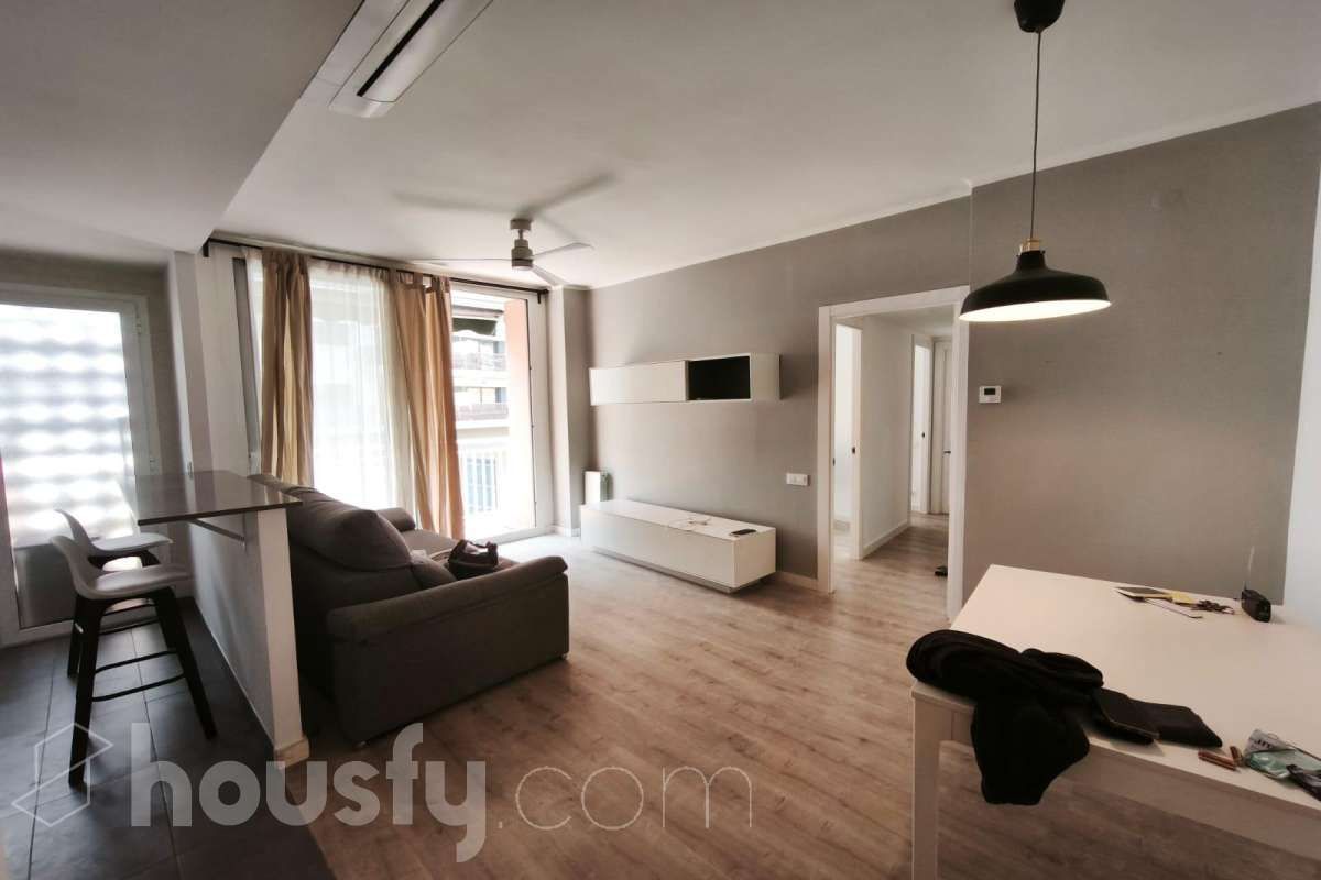 Living room of Flat to rent in  Barcelona Capital  with Air Conditioner, Heating and Parquet flooring