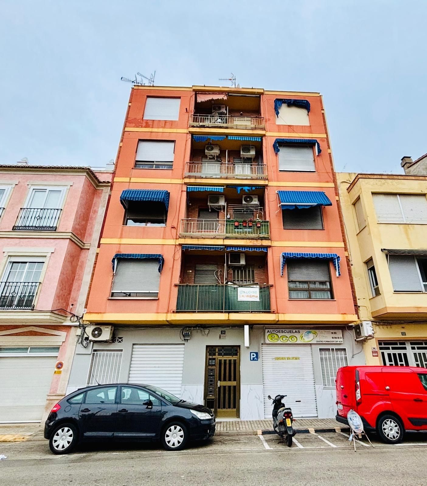 Vista exterior de Pis en venda en La Font d'en Carròs amb Traster, Moblat i Balcó