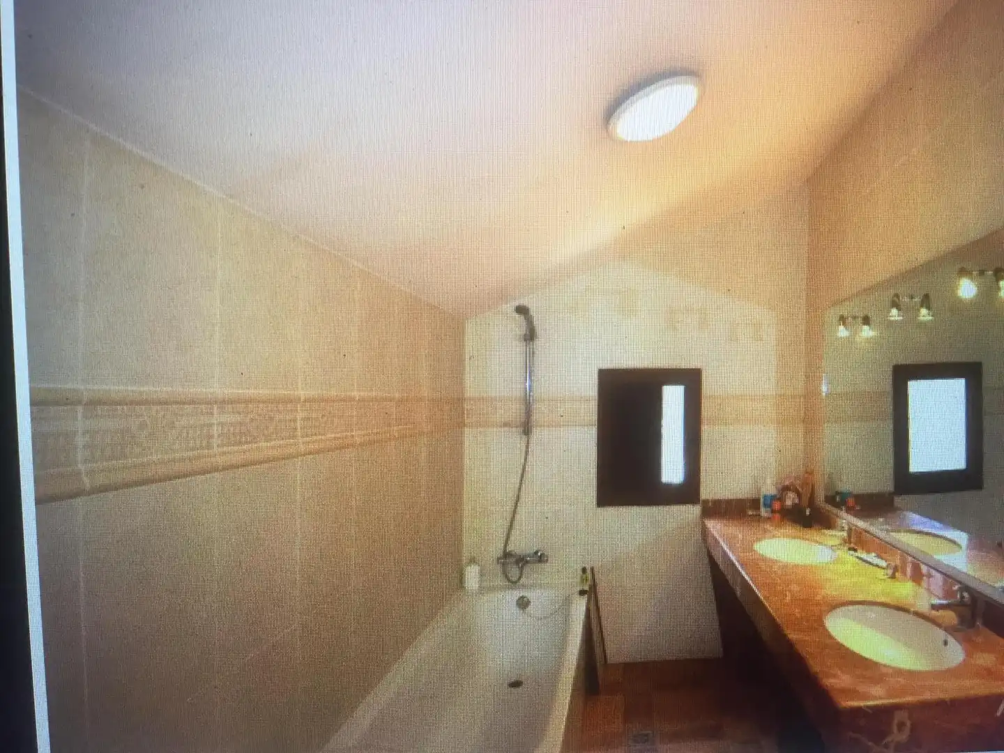 Bany de Casa o xalet en venda en Tàrbena amb Aire condicionat, Calefacció i Jardí privat