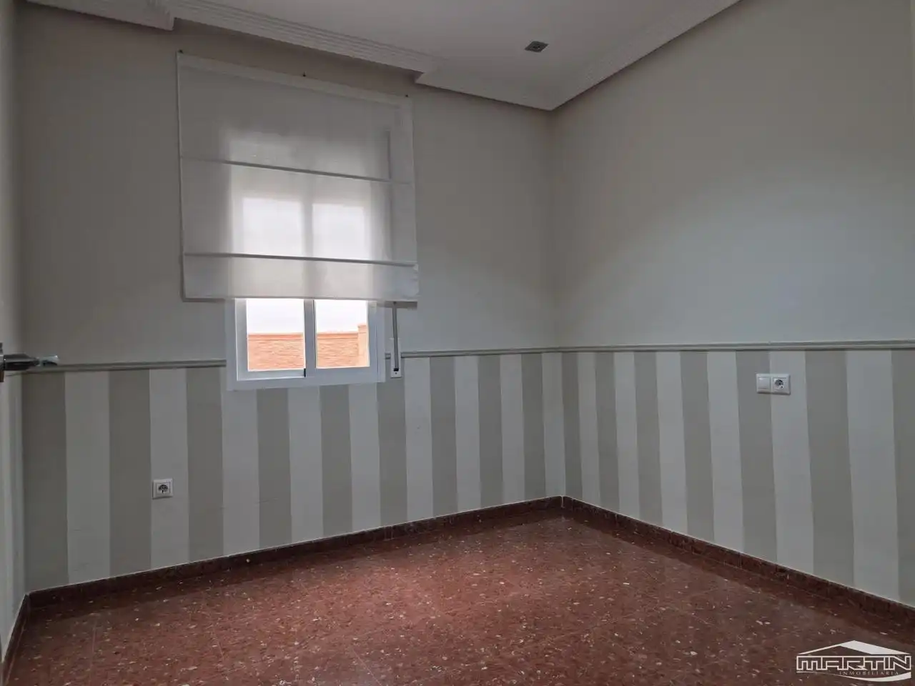 Habitación de Planta baja en venta en Lucena con Aire acondicionado, Terraza y Trastero