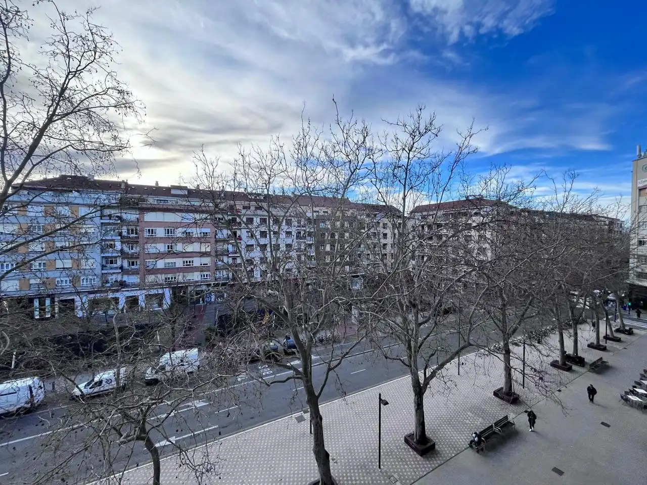 Vista exterior de Pis en venda en Vitoria - Gasteiz amb Calefacció, Parquet i Terrassa