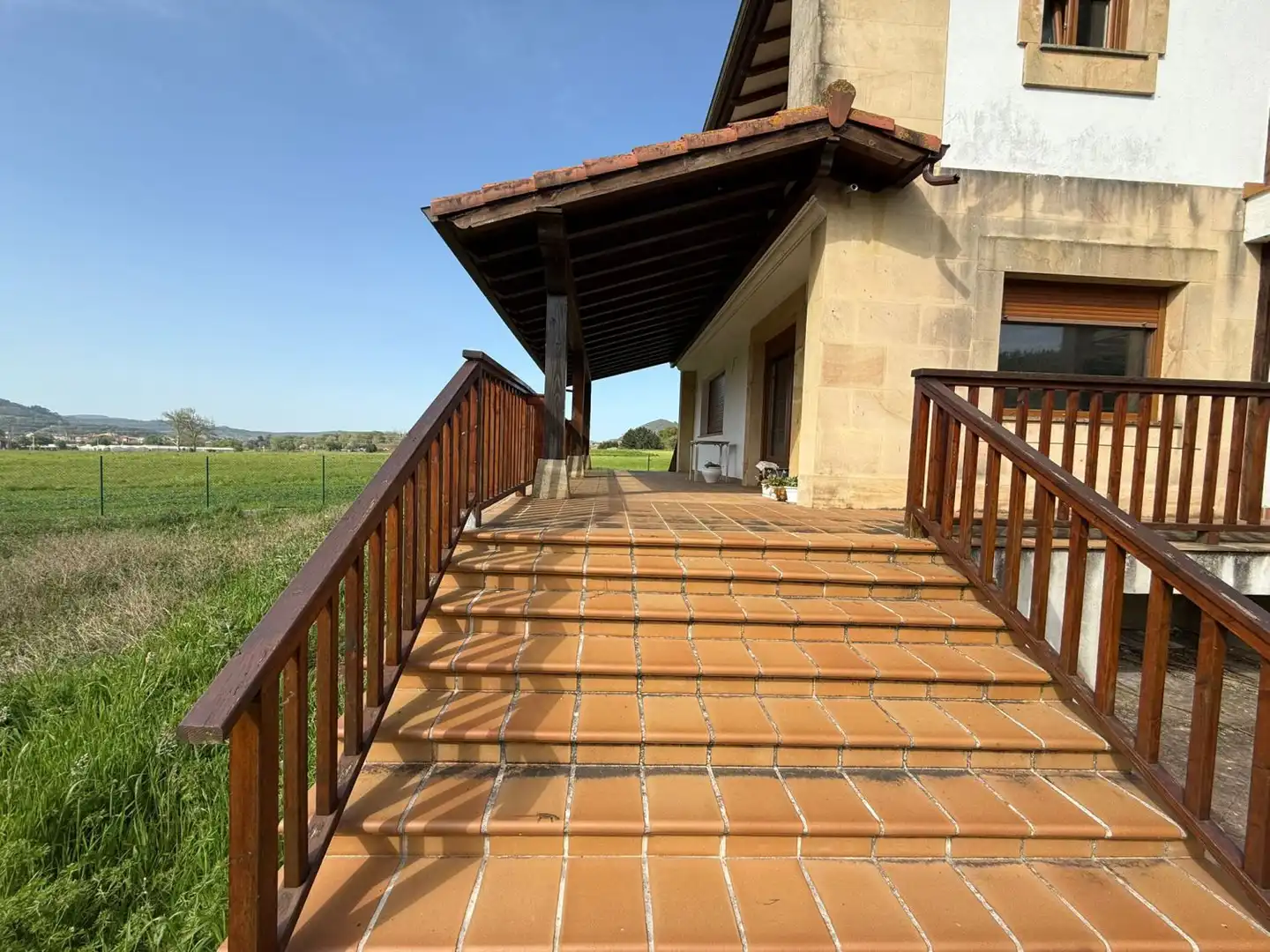 Terrassa de Casa o xalet en venda en Bárcena de Cicero amb Calefacció, Jardí privat i Terrassa