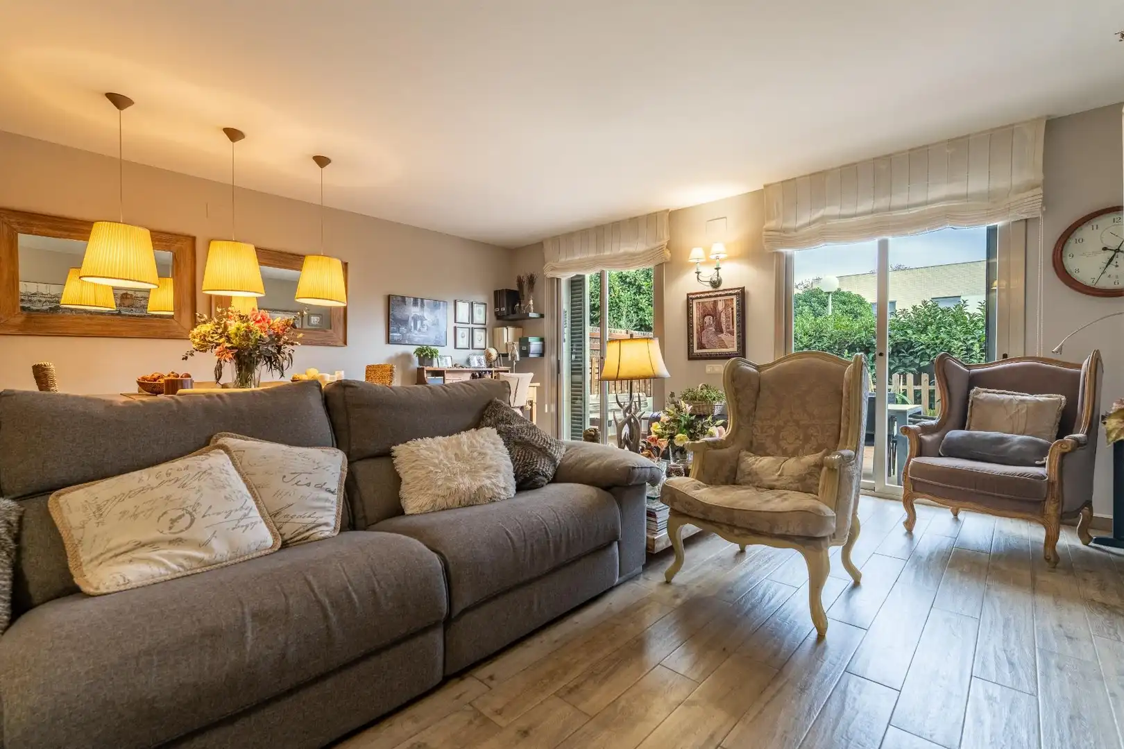 Sala de estar de Casa adosada en venta en Montbrió del Camp con Aire acondicionado, Calefacción y Jardín privado