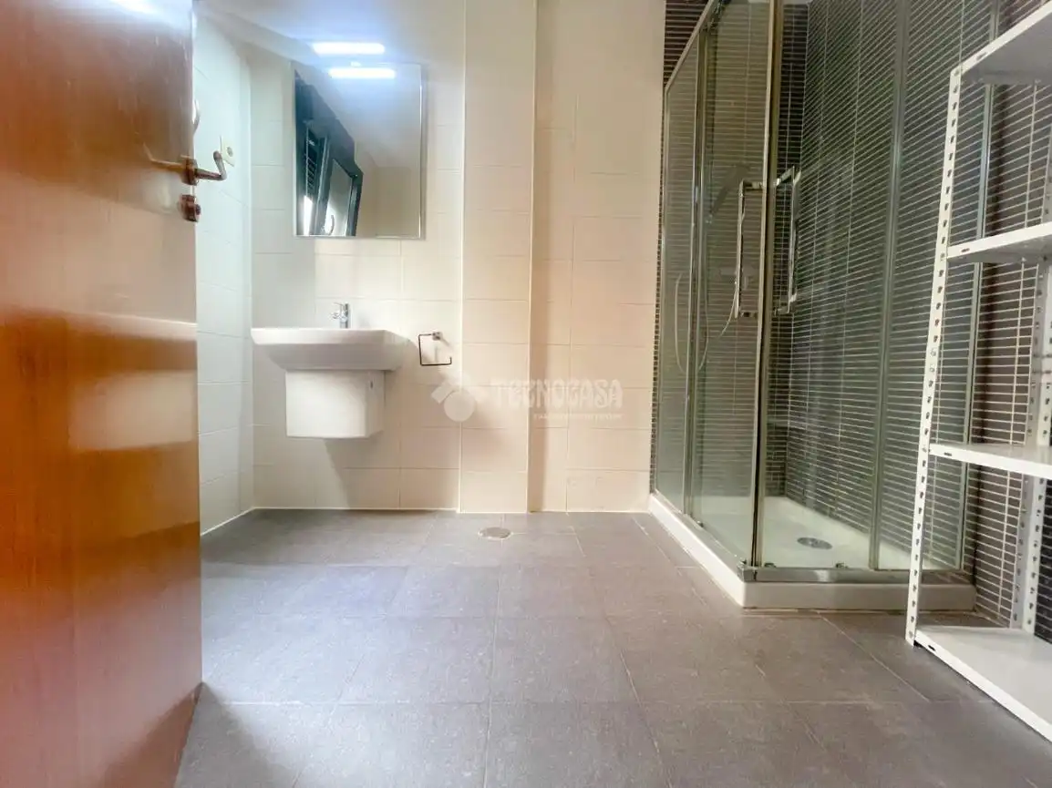 Bathroom of Flat for sale in Guadarrama  with Heating, Storage room and Balcony