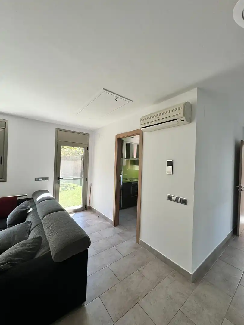 Sala de estar de Casa o chalet en venta en Vallirana con Aire acondicionado, Calefacción y Terraza