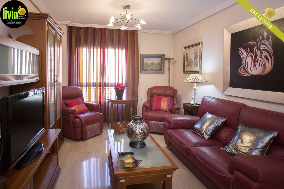 Apartment for sale in Avda de Madrid - Pº de la Estación