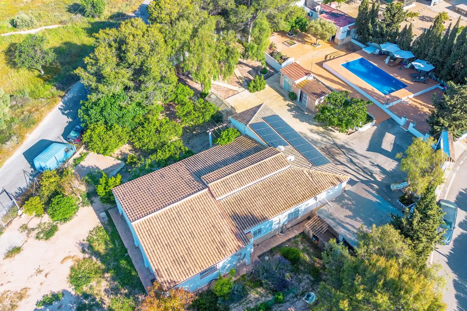 Außenansicht von Haus oder Chalet zum Verkauf in Alicante / Alacant mit Schwimmbad