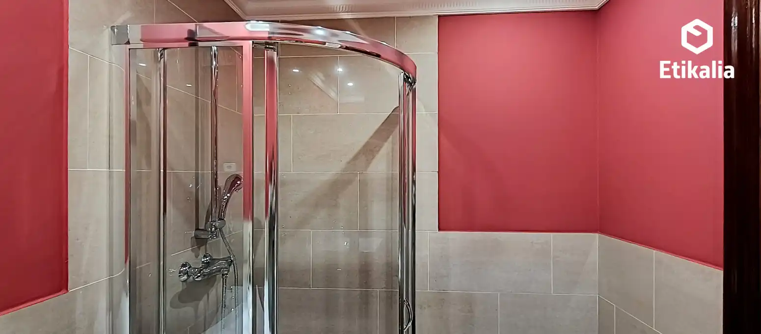 Baño de Piso de alquiler en Areatza con Calefacción y Terraza