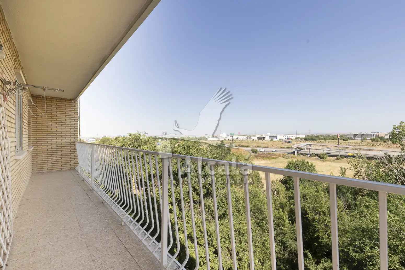 Terraza de Piso en venta en Alcalá de Henares con Calefacción, Parquet y Terraza
