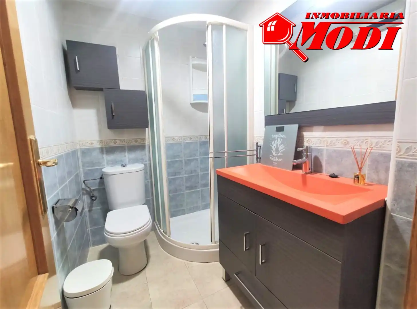 Badezimmer von Wohnung zum Verkauf in Padul mit Klimaanlage und Balkon