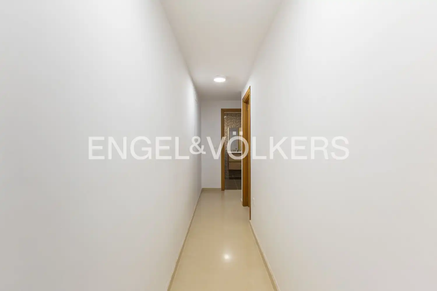 Ático de alquiler en Rafelbuñol / Rafelbunyol con Aire acondicionado, Calefacción y Jardín privado