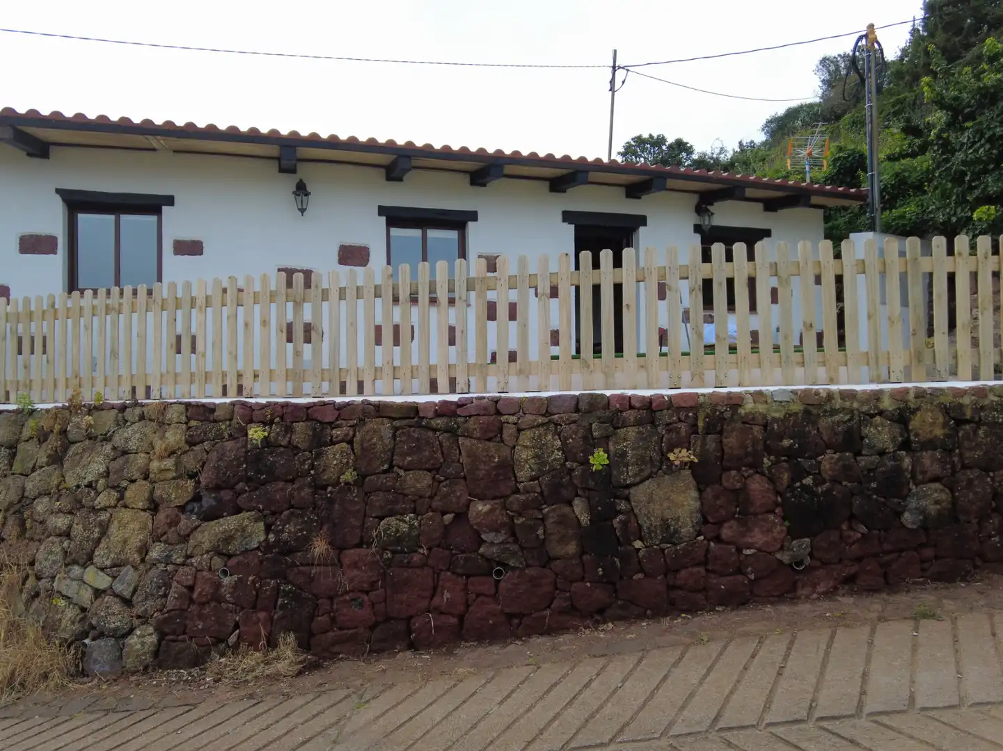 Vista exterior de Casa o chalet de alquiler en San Cristóbal de la Laguna con Aire acondicionado, Calefacción y Jardín privado