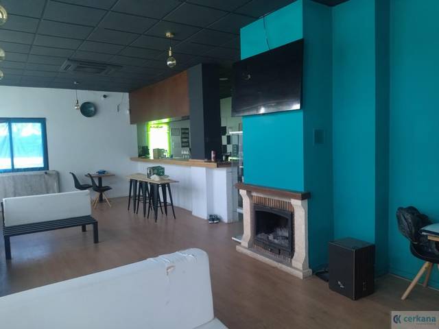 Local comercial en Venta en Espartinas Pueblo
