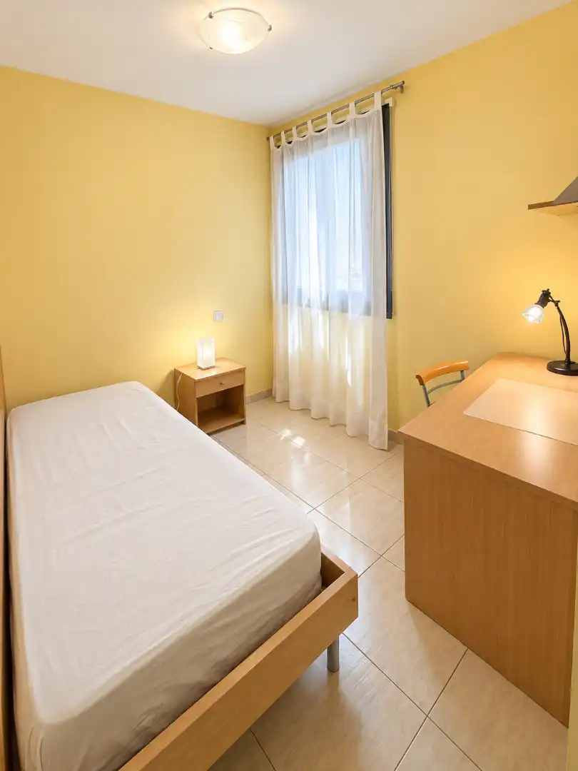 Bedroom of Flat for rent in La Laguna