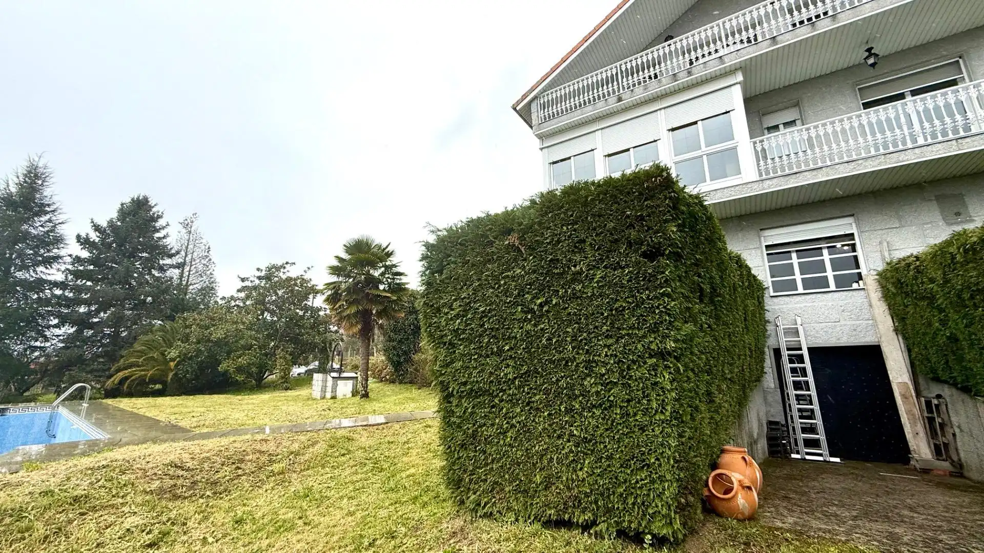 Garden of Country homes for sale in Toén  with Heating, Private garden and Storage room