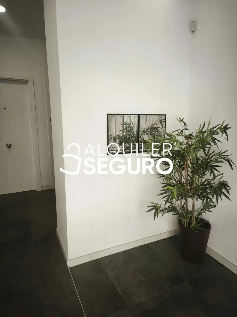 Flat for rent in Zaragoza  with Air Conditioner, Heating and Furnished