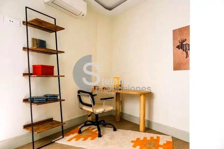 Schlafzimmer von Erdgeschoss zum Verkauf in Málaga mit Klimaanlage und Terrasse