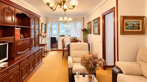 Foto 4 de Piso en venta en Numancia - San Fernando, Santander