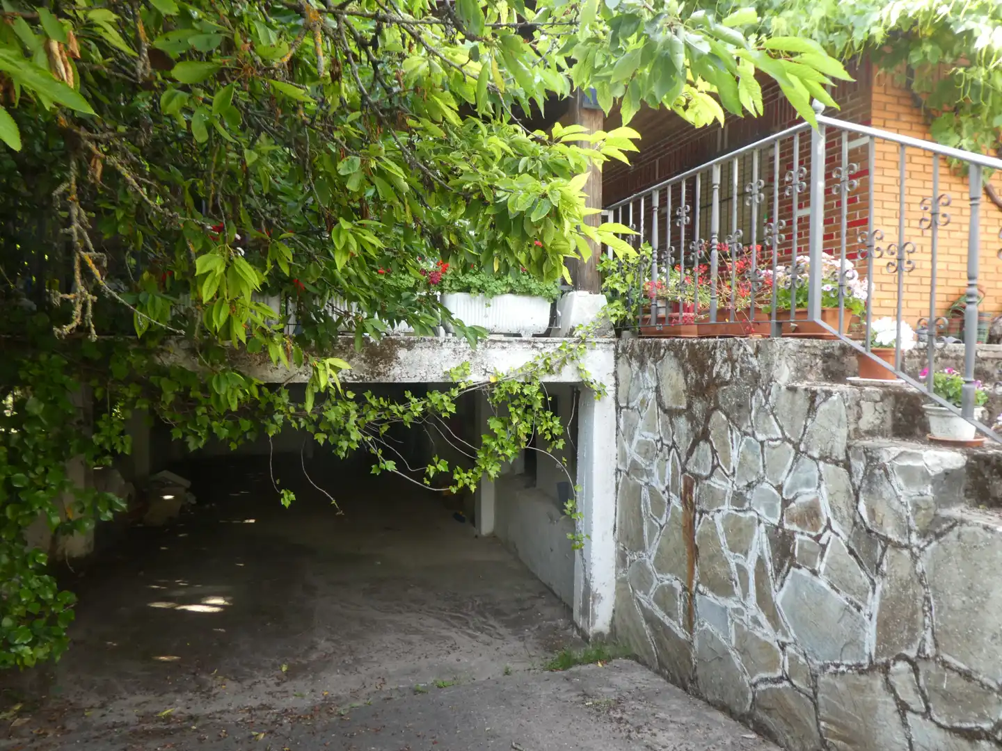 Terraza de Casa adosada en venta en Castrillo del Val con Calefacción, Jardín privado y Parquet