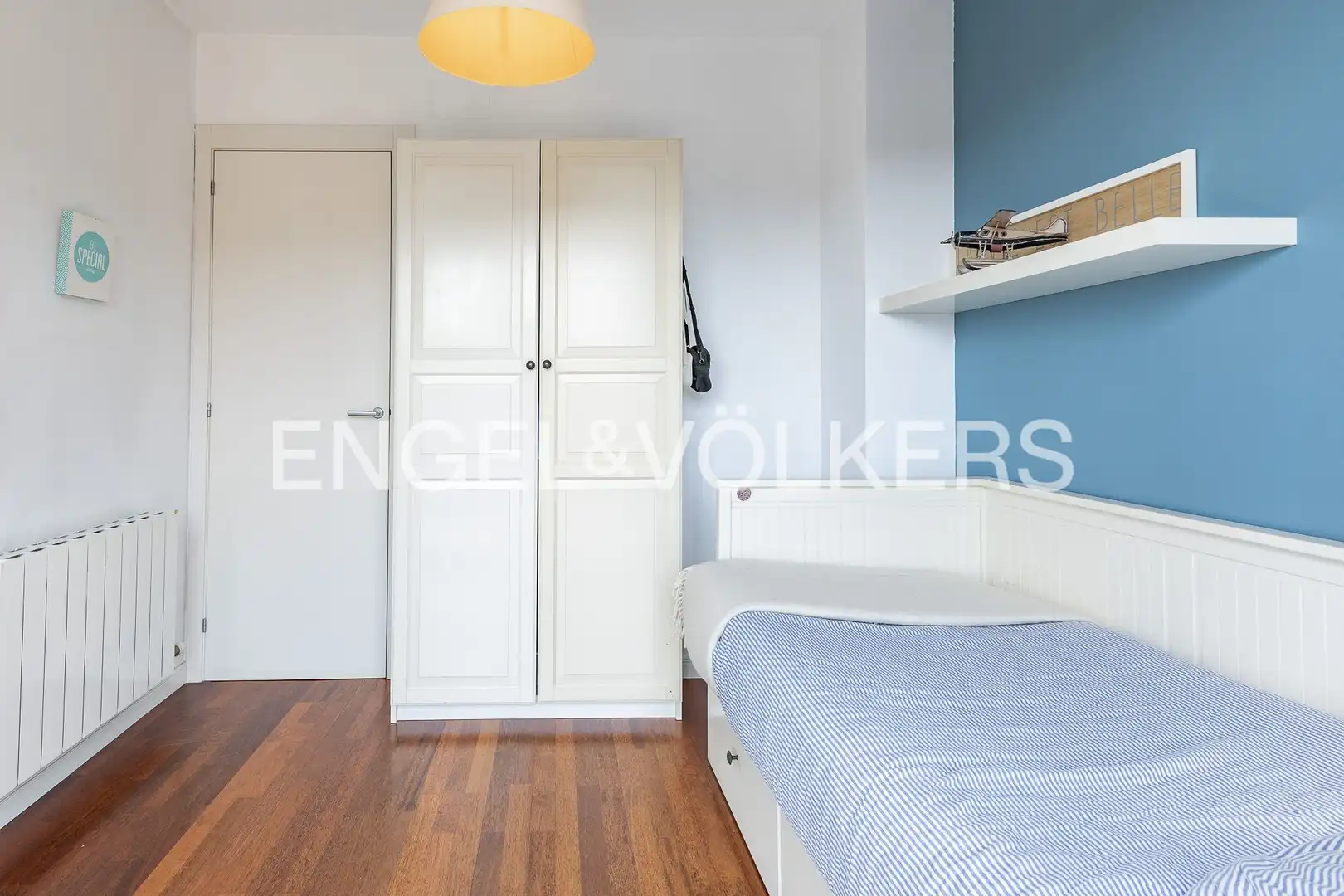 Habitación de Casa adosada de alquiler en Tiana con Aire acondicionado, Calefacción y Jardín privado