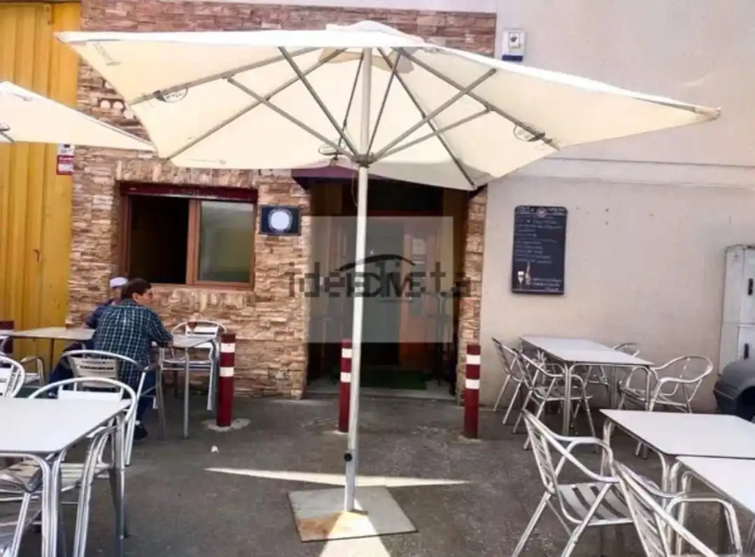 Local comercial en venda a Zona industrial