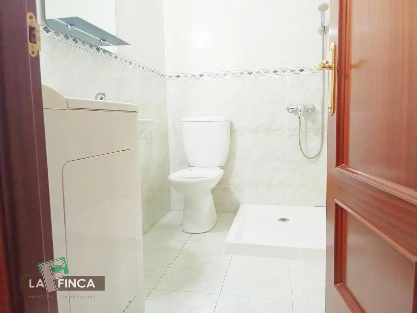 Bathroom of Flat for sale in Gijón   with Heating, Parquet flooring and Furnished