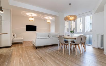 Living room of Flat for sale in  Granada Capital  with Heating, Terrace and Balcony