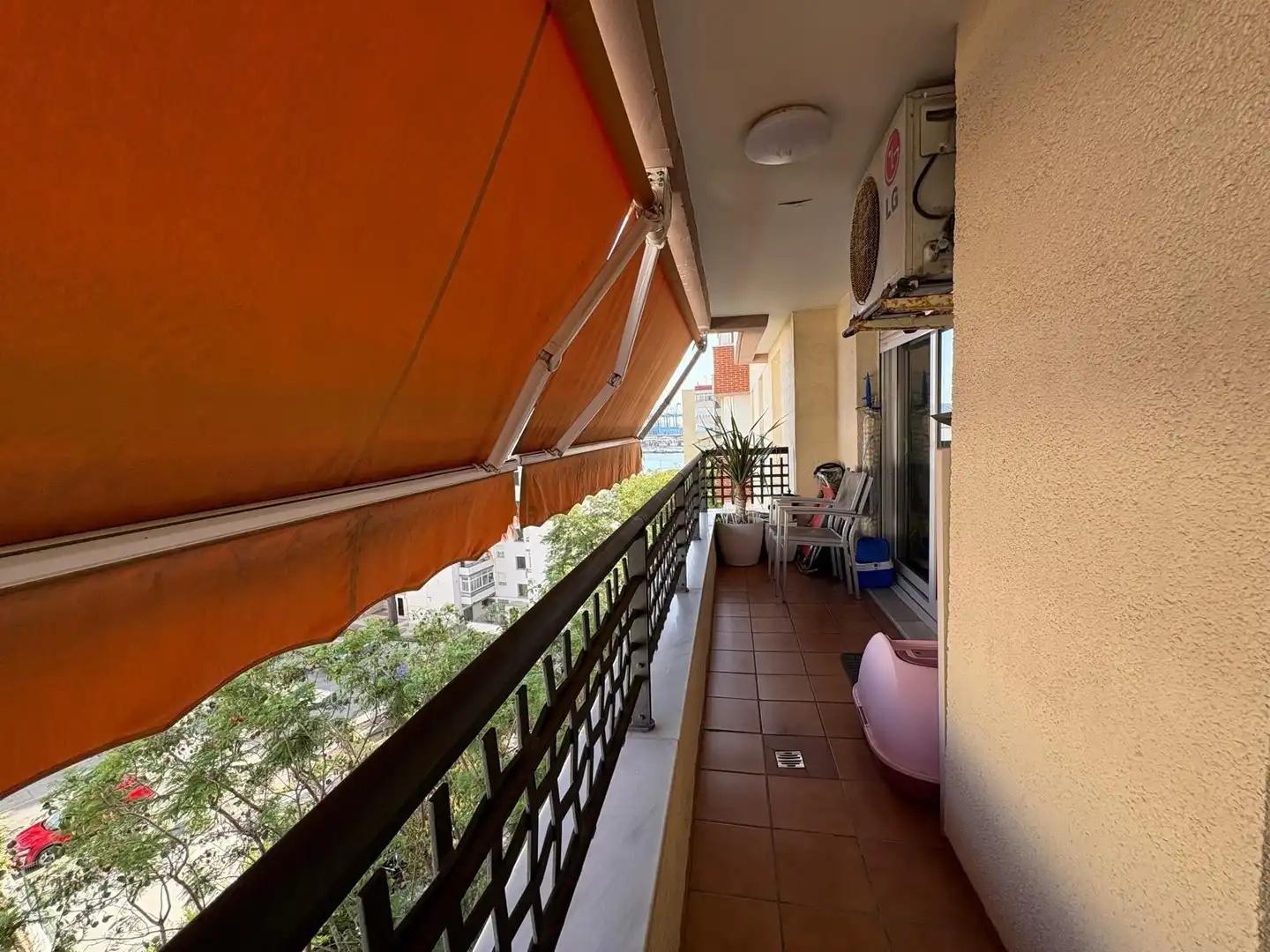 Flat with terrace for sale in La Reconquista - El Rosario