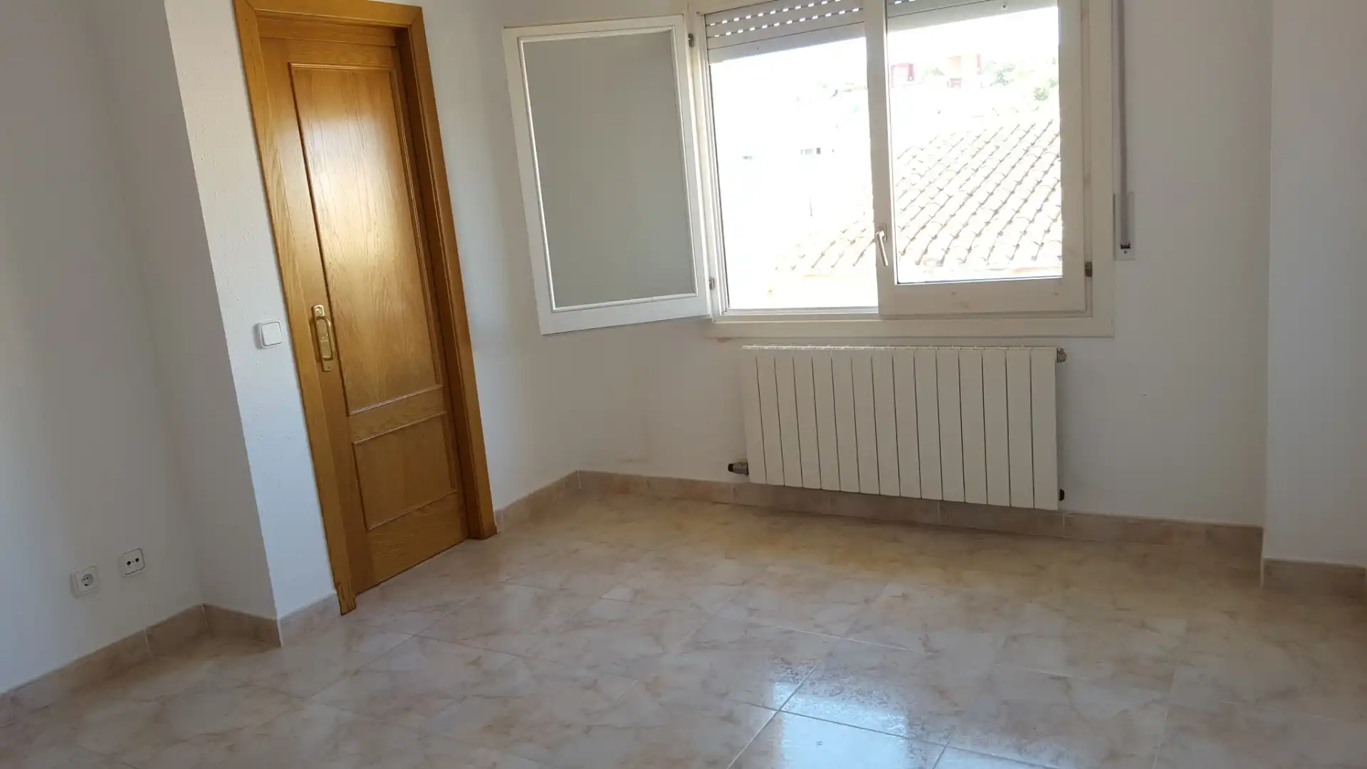 Habitación de Casa adosada en venta en Palafrugell con Calefacción, Terraza y Trastero