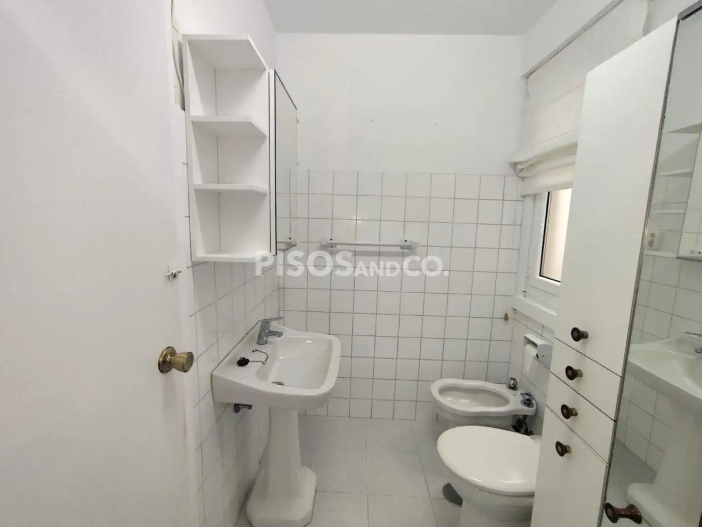 Bathroom of Flat for sale in A Coruña Capital   with Furnished