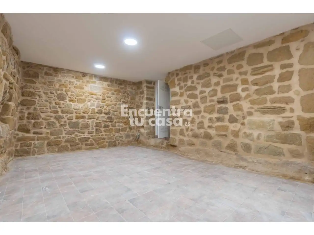 Maisonette zum Verkauf in Labastida / Bastida mit Heizung, Abstellraum und Alarm