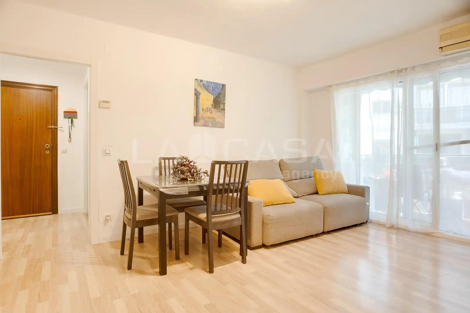 Living room of Flat for sale in Sant Adrià de Besòs  with Heating and Balcony