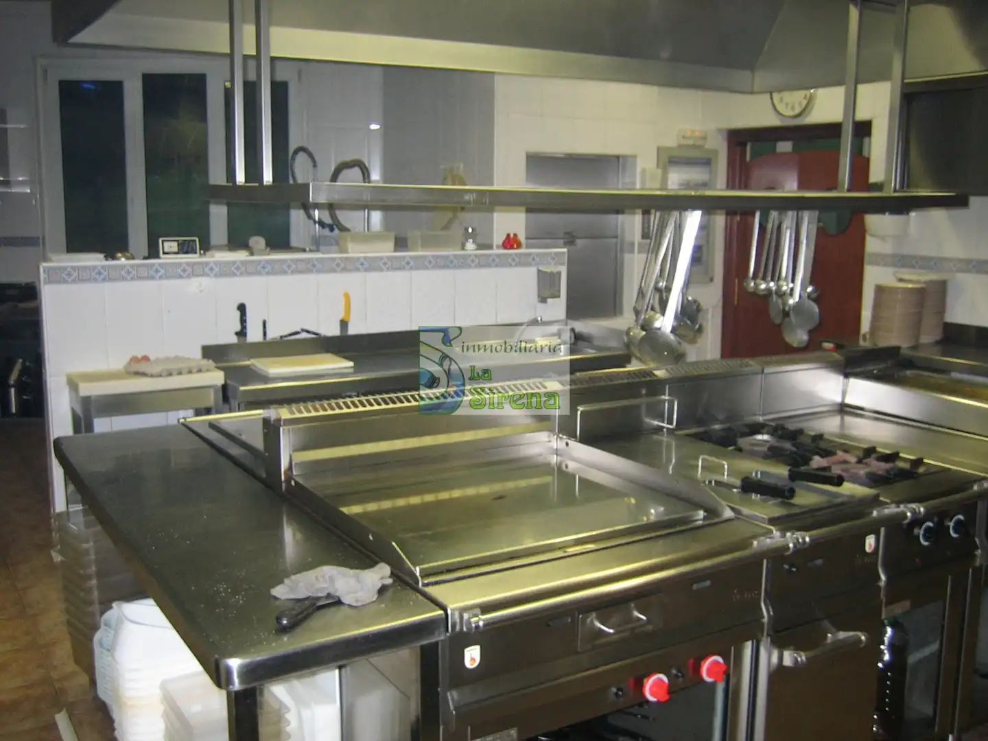 Commercial properties for sale in Castro-Urdiales  with Air Conditioner, Heating and Terrace