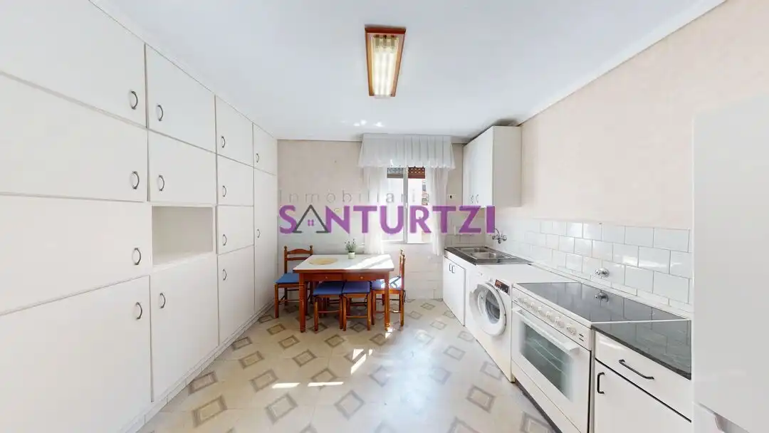 Flat for sale in La Txitxarra - Murrieta - Parke Santurtzi