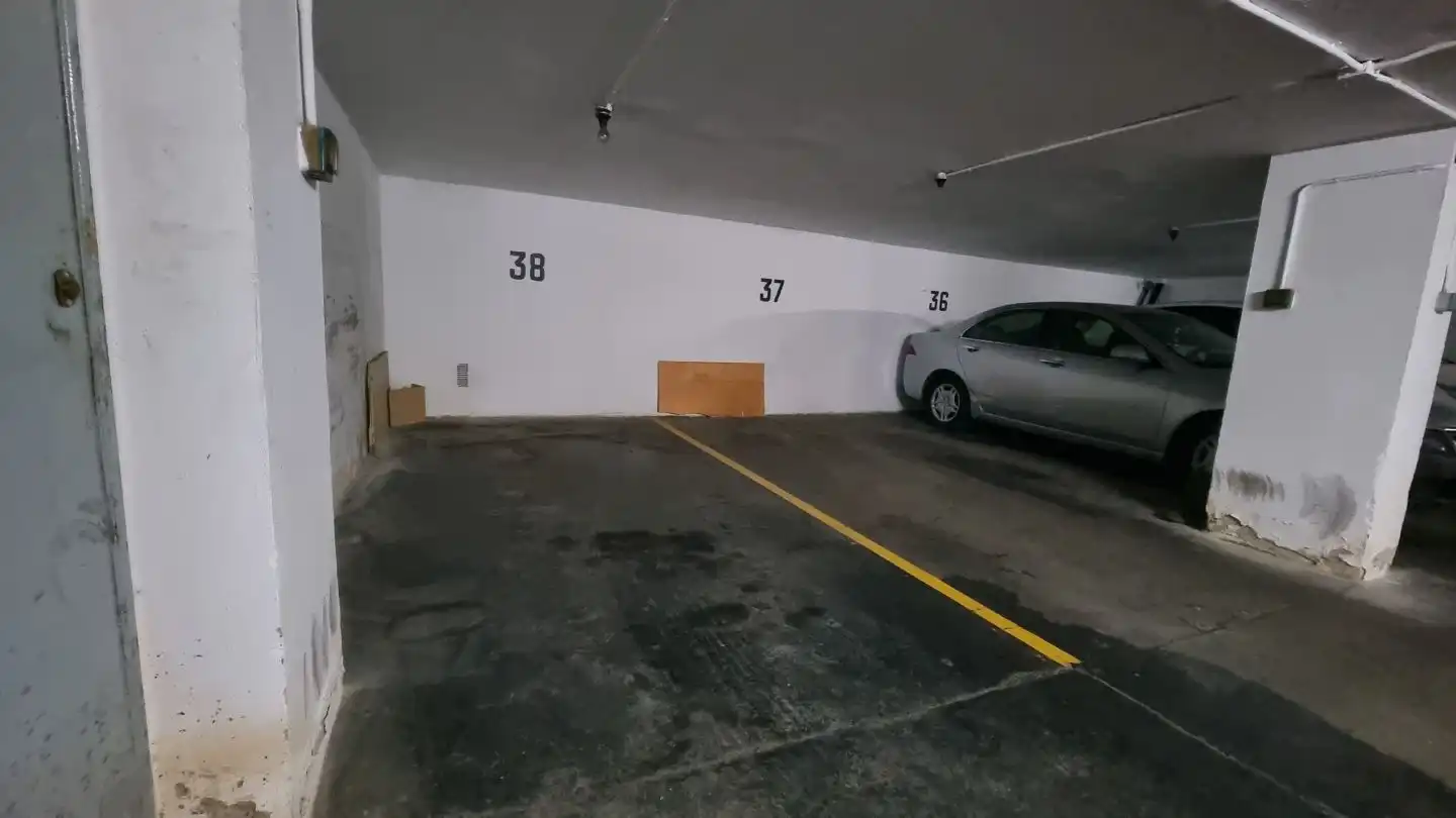 Garage zur Miete in Sànchez Toca Kalea, Área Romántica