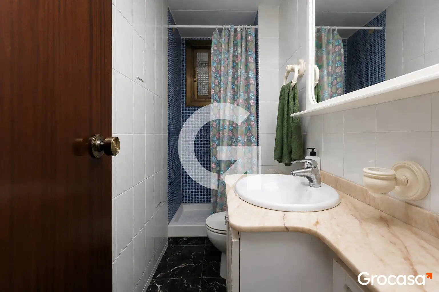 Badezimmer von Wohnung zum Verkauf in Sant Boi de Llobregat mit Klimaanlage
