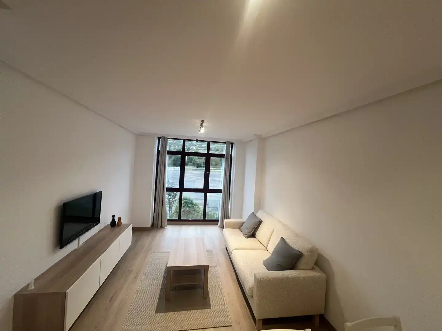 Wohnzimmer von Wohnung zur Miete in Vallobín - La Florida