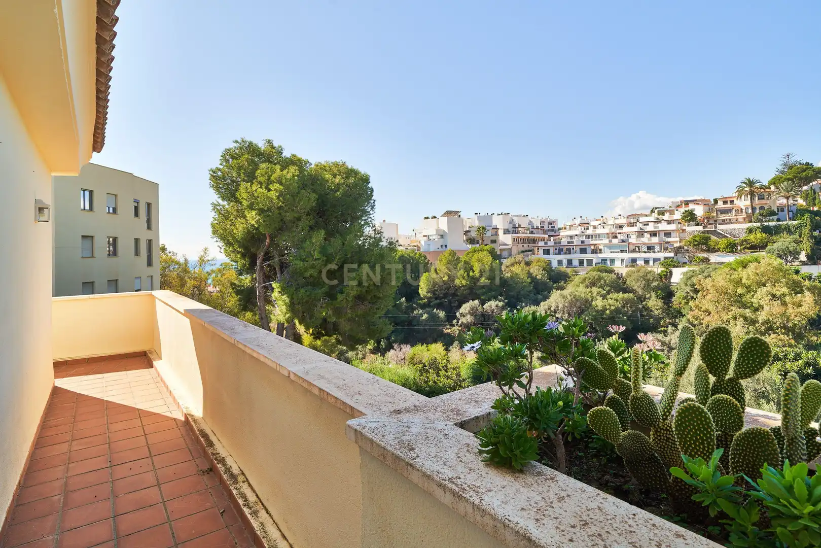 Exterior view of Houses for sale in Fuengirola  with Private garden, Alarm and Community pool