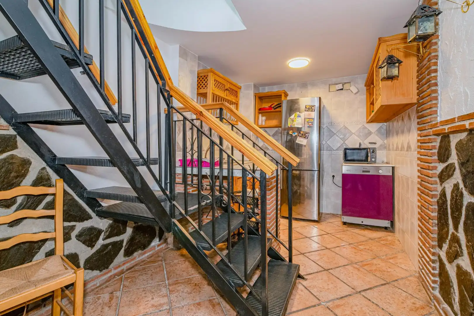 Cuina de Casa adosada en venda en Las Gabias amb Aire condicionat, Terrassa i Moblat