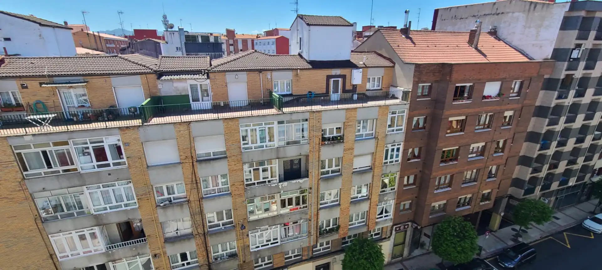 Exterior view of Flat for sale in Gijón   with Parquet flooring, Furnished and Oven