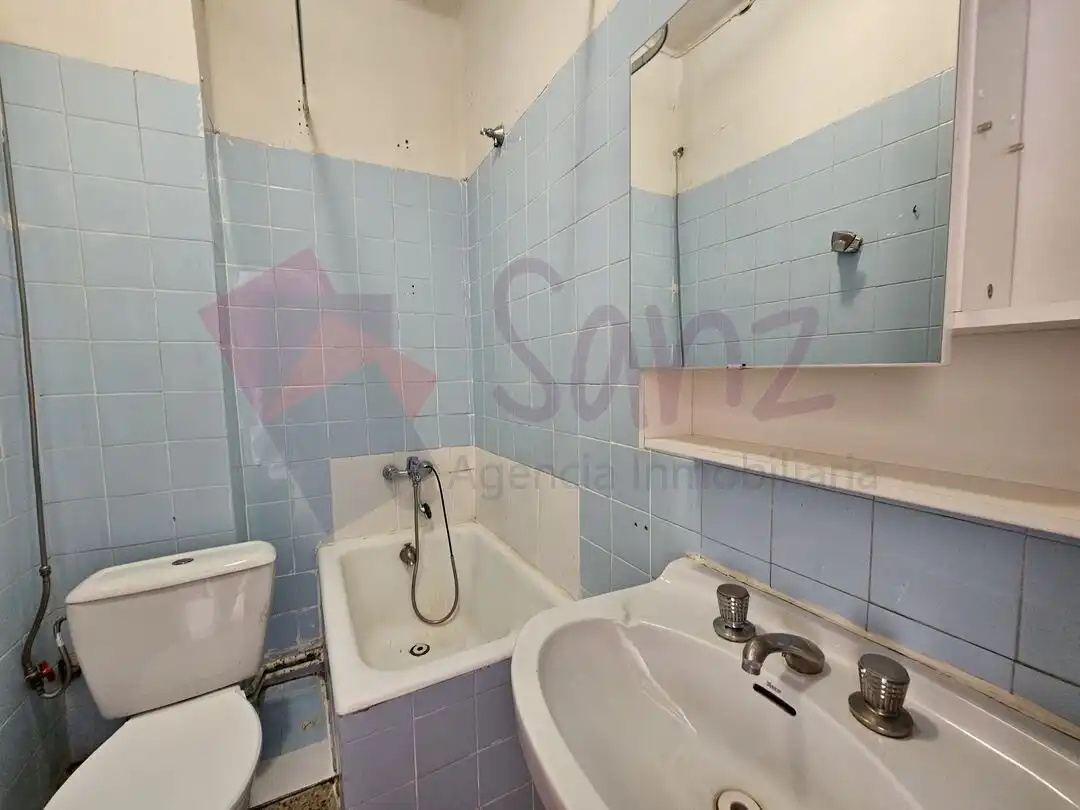 Baño de Piso en venta en  Logroño con Calefacción