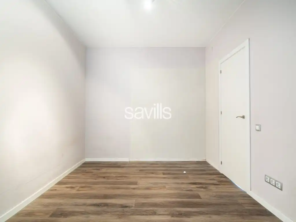 Habitación de Apartamento en venta en Barcelona con Aire acondicionado, Horno y Balcón