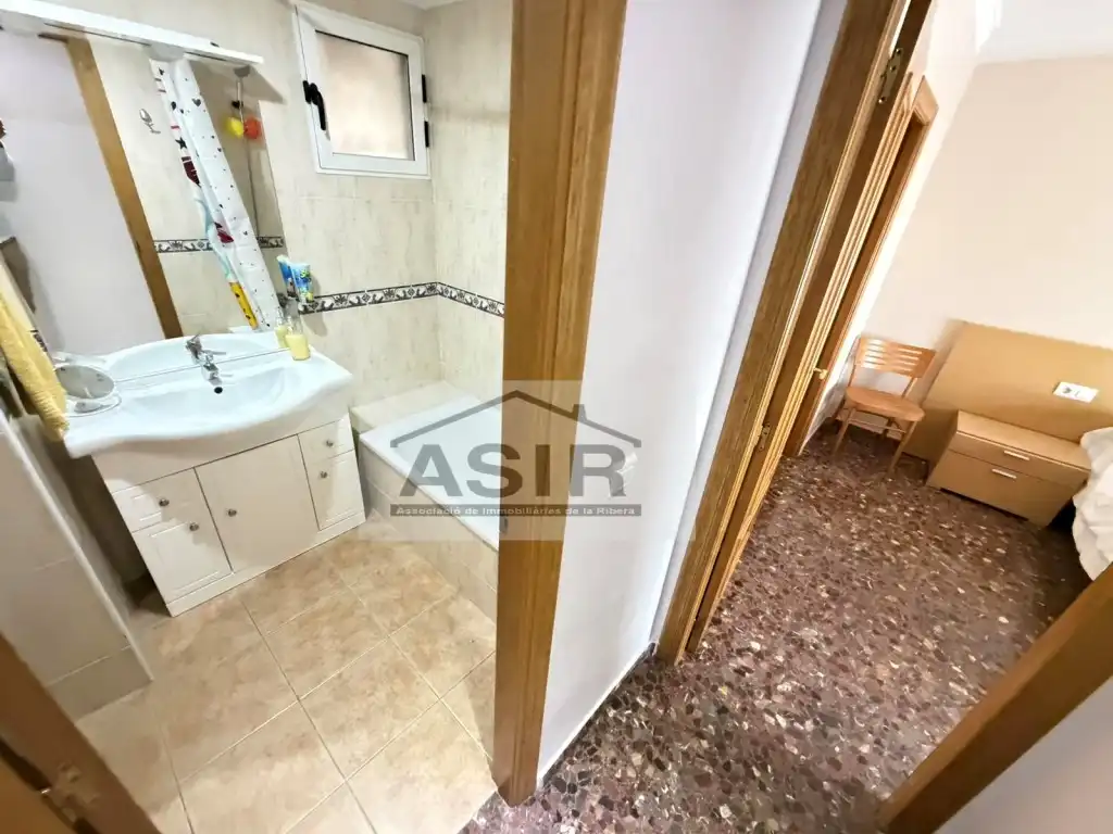 Flat for sale in Alzira  with Air Conditioner