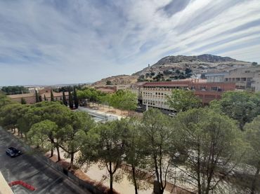 Appartamento con balcone in vendita a Paseo de San Gregorio