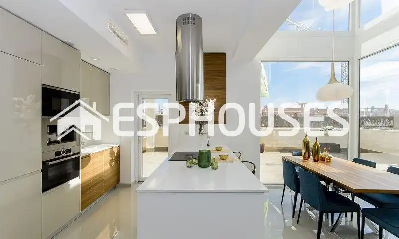 Chalet con terraza en venta en Ciudad Quesada, imagen 3
