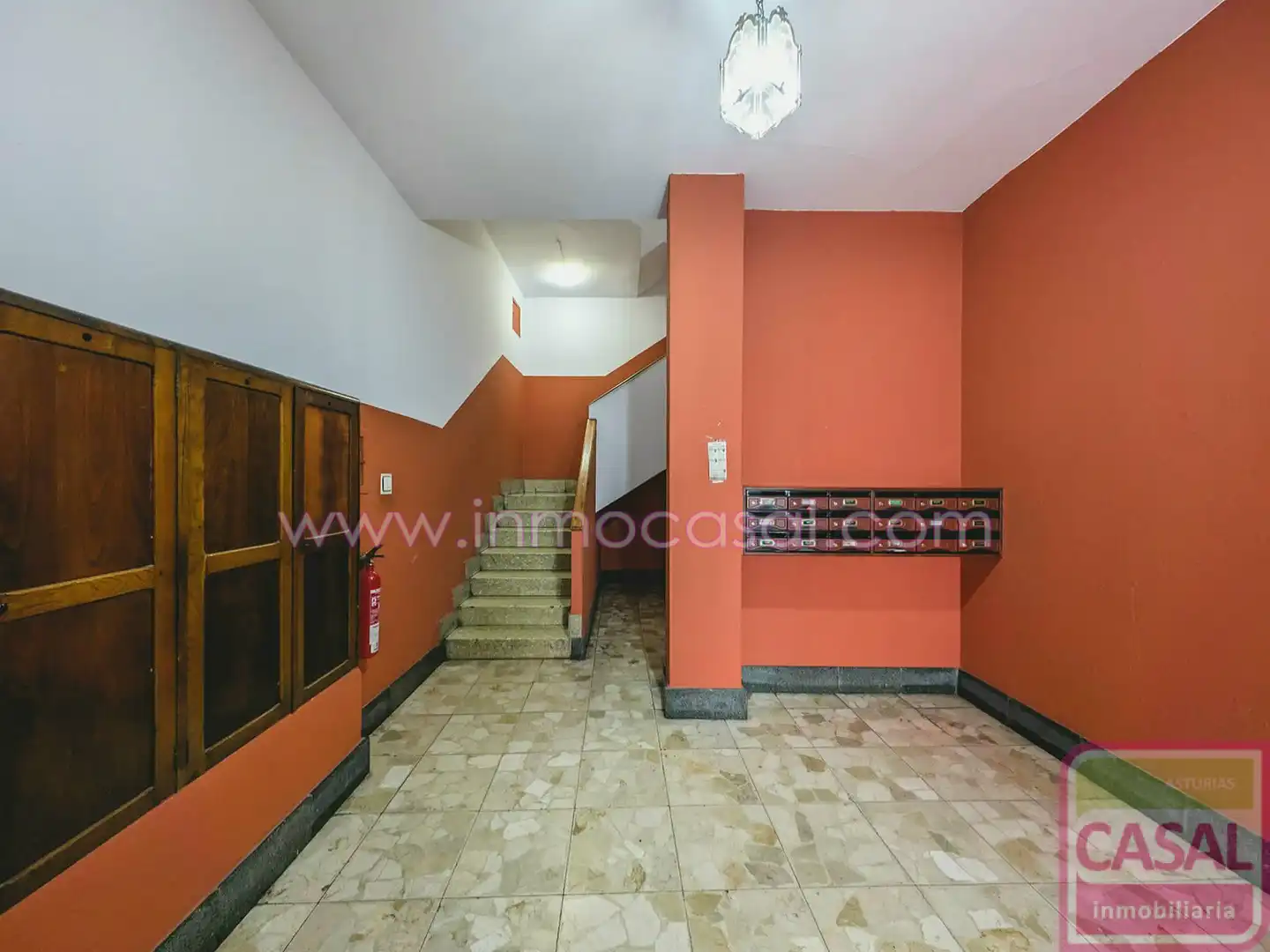 Piso en venta en Oviedo  con Calefacción, Trastero y Amueblado