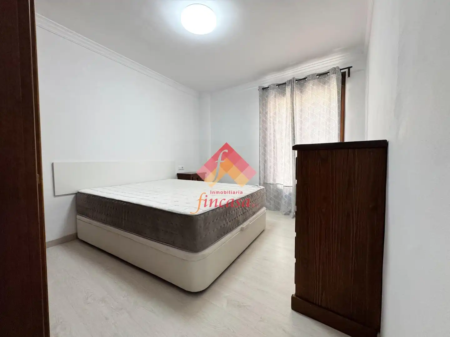 Bedroom of Flat for rent in Ronda  with Heating, Parquet flooring and Balcony