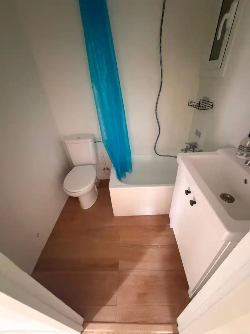 Bathroom of Flat for sale in Gavà  with Private garden, Parquet flooring and Terrace